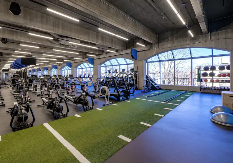 Zone d'entrainement fonctionnel - Salle d'entrainement du CEPSUM