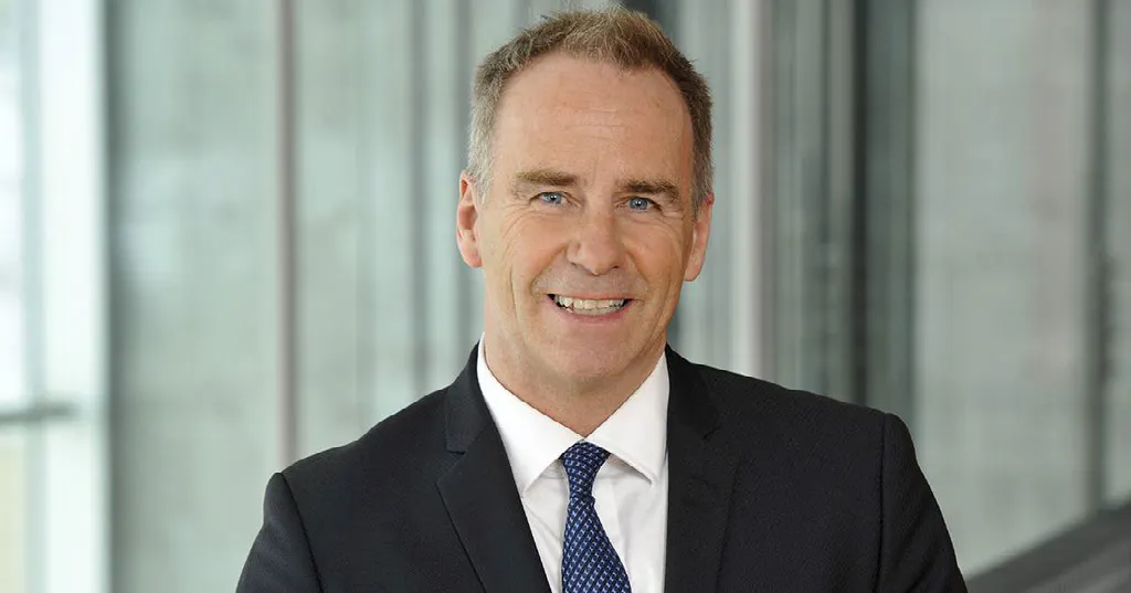 99593482-be77-4df4-b0ee-88f3302f6e01