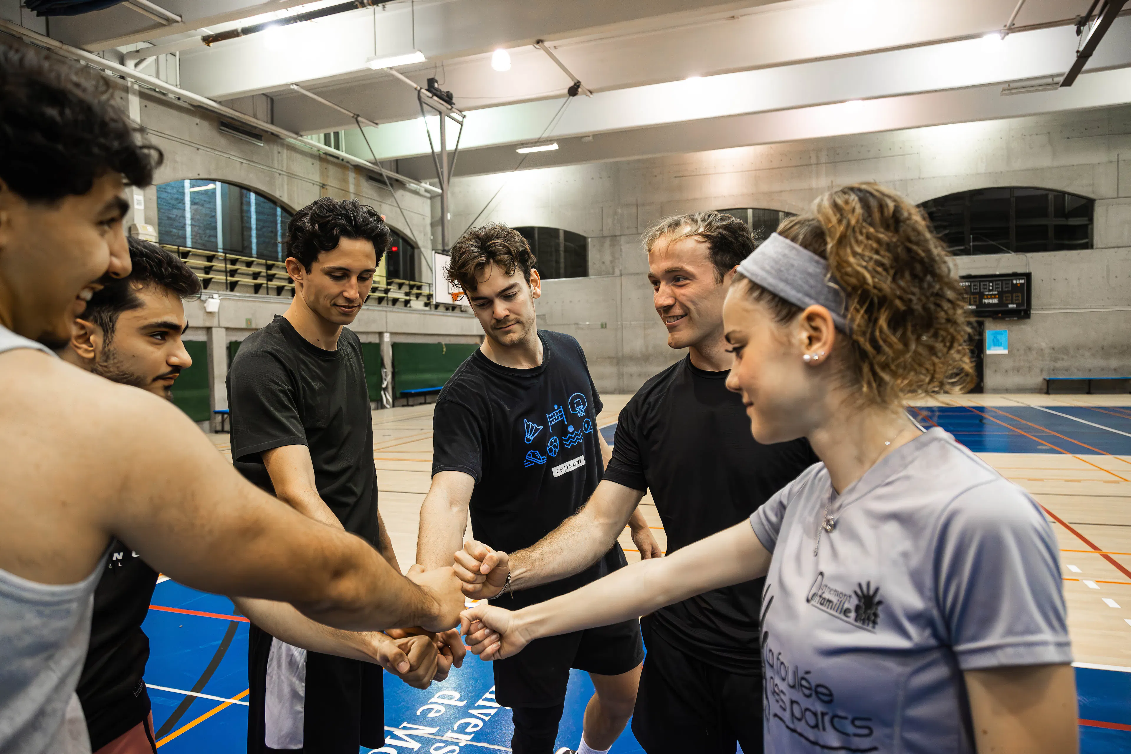 A H6 I0916 Enhanced Nr Topaz Faceai Sharpen Copie.jpg